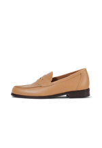 Lade das Bild in den Galerie-Viewer, Buxton Caffe Latte Nappa - Der Original Penny Loafer

