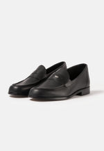Lade das Bild in den Galerie-Viewer, Buxton Svart Nappa - Der Original Penny Loafer
