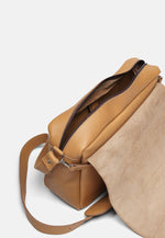 Load image into Gallery viewer, Aurlands Elvi Caffe Latte
