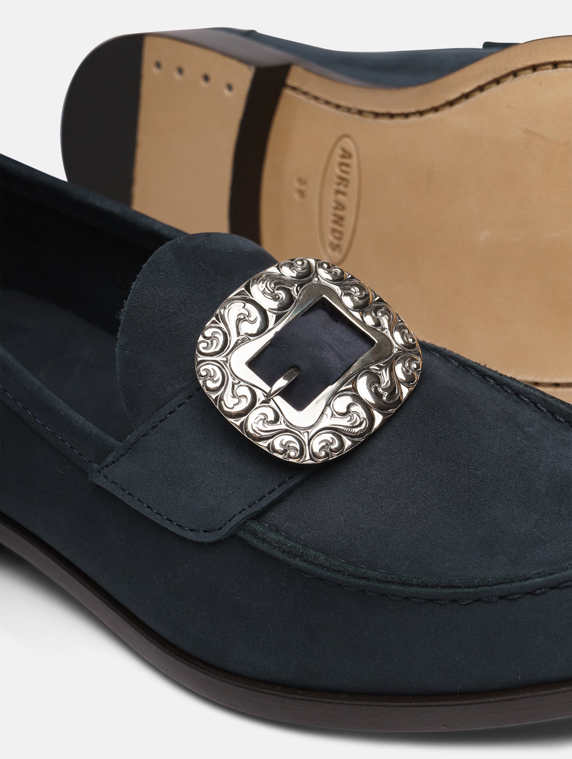 Bunadsko i Buxton Navy Nubuck med oksidert sølv